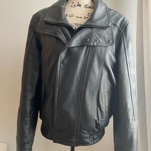 Black Bomber Jacket Real Leather with Smooth Leather Finish and Zipper Sz Medium